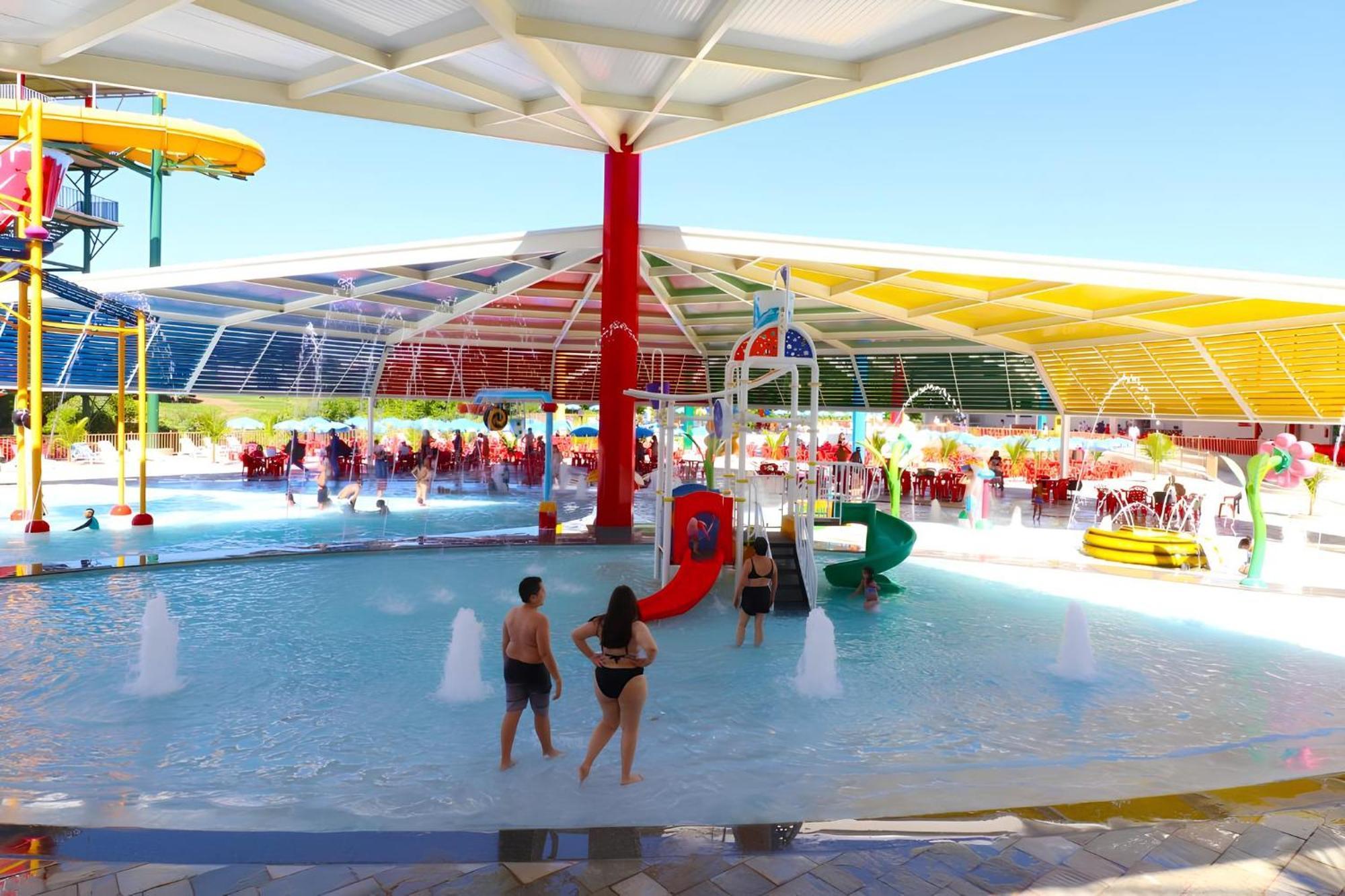 شقة Piazza Diroma Com Acesso Ao Acqua Park كلدس نوفاس المظهر الخارجي الصورة